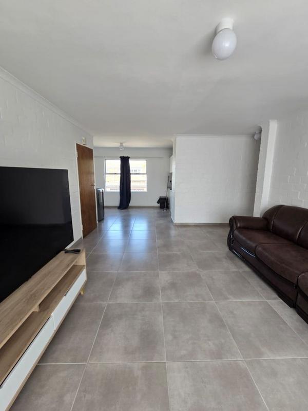 To Let 3 Bedroom Property for Rent in Thornton Western Cape